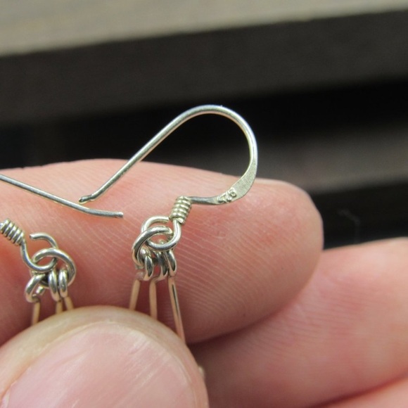 EUC Pre-loved Women’s 926 sterling silver earrings. - Picture 3 of 5